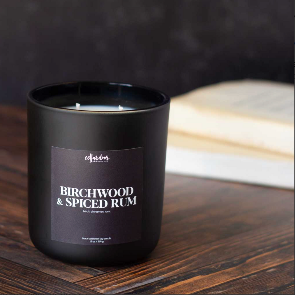 Cellar Door Candela profumata a doppio stoppino – Birchwood & Spiced Rum